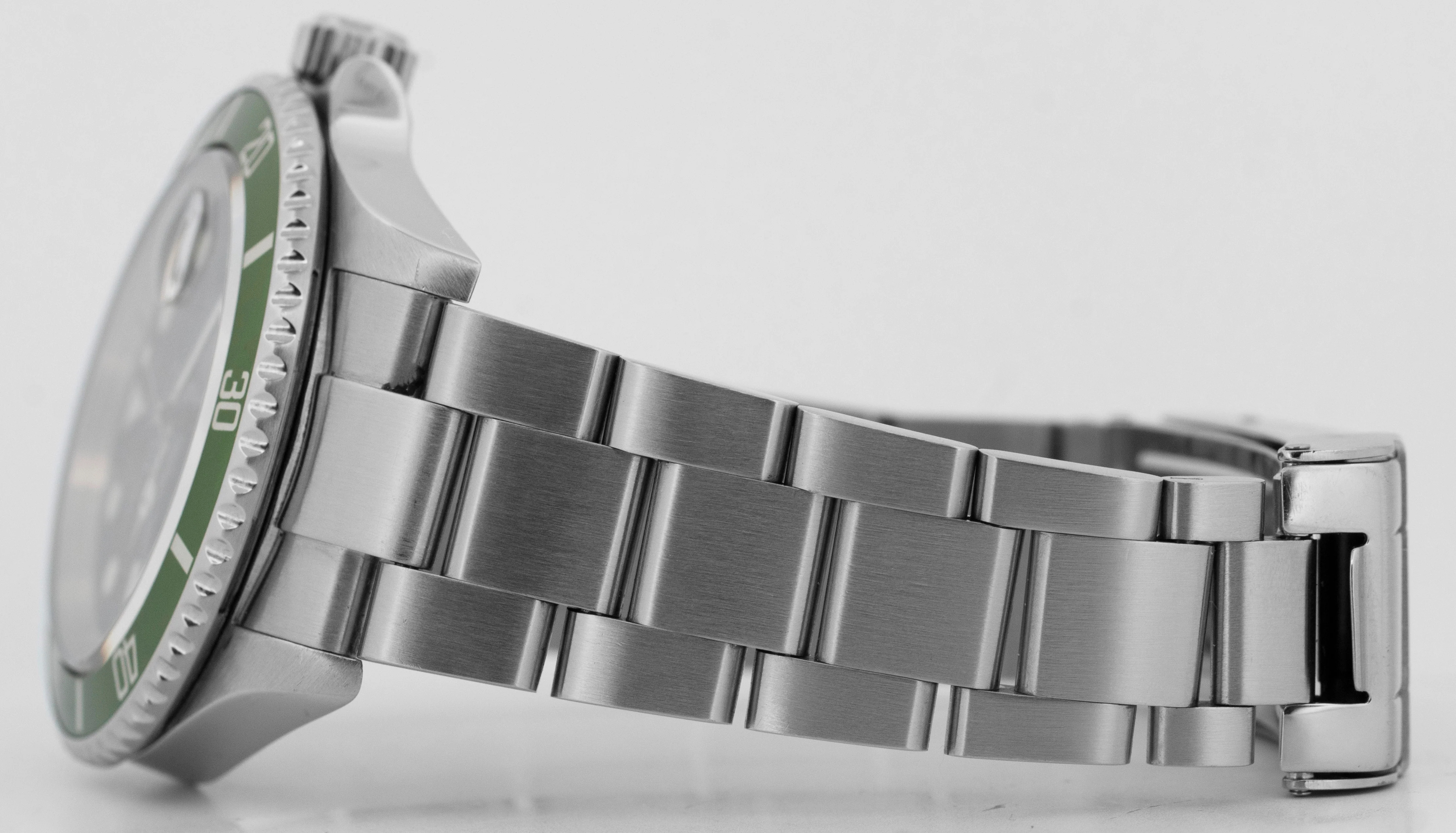 FLAT 4 Rolex Submariner Date 40mm Kermit Green Stainless Steel Watch 16610 LV - Image 6