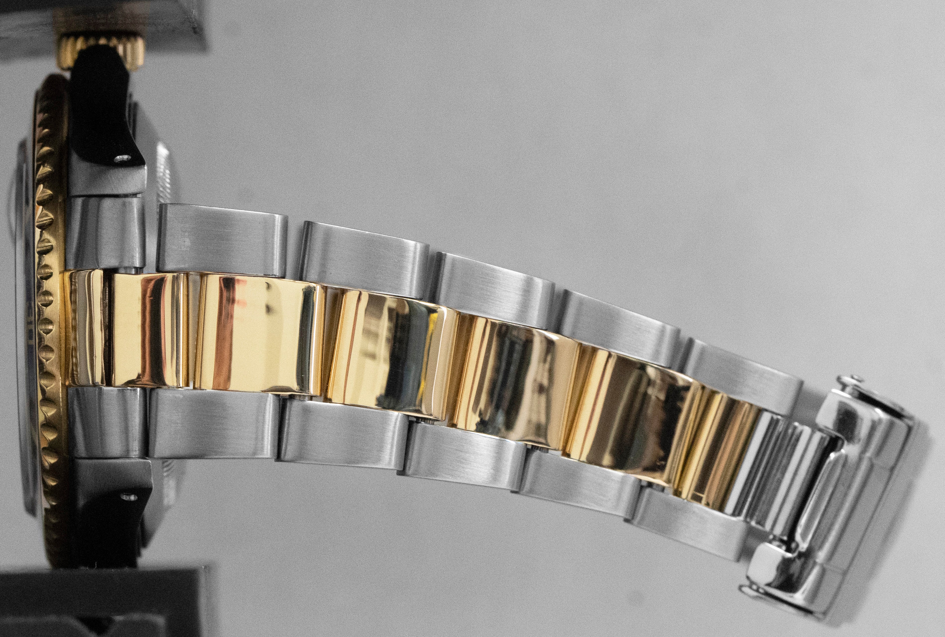 Rolex Submariner Date 40mm BLUE MOP DIAMOND Two-Tone 18K Gold Steel 16613 Watch - Image 10