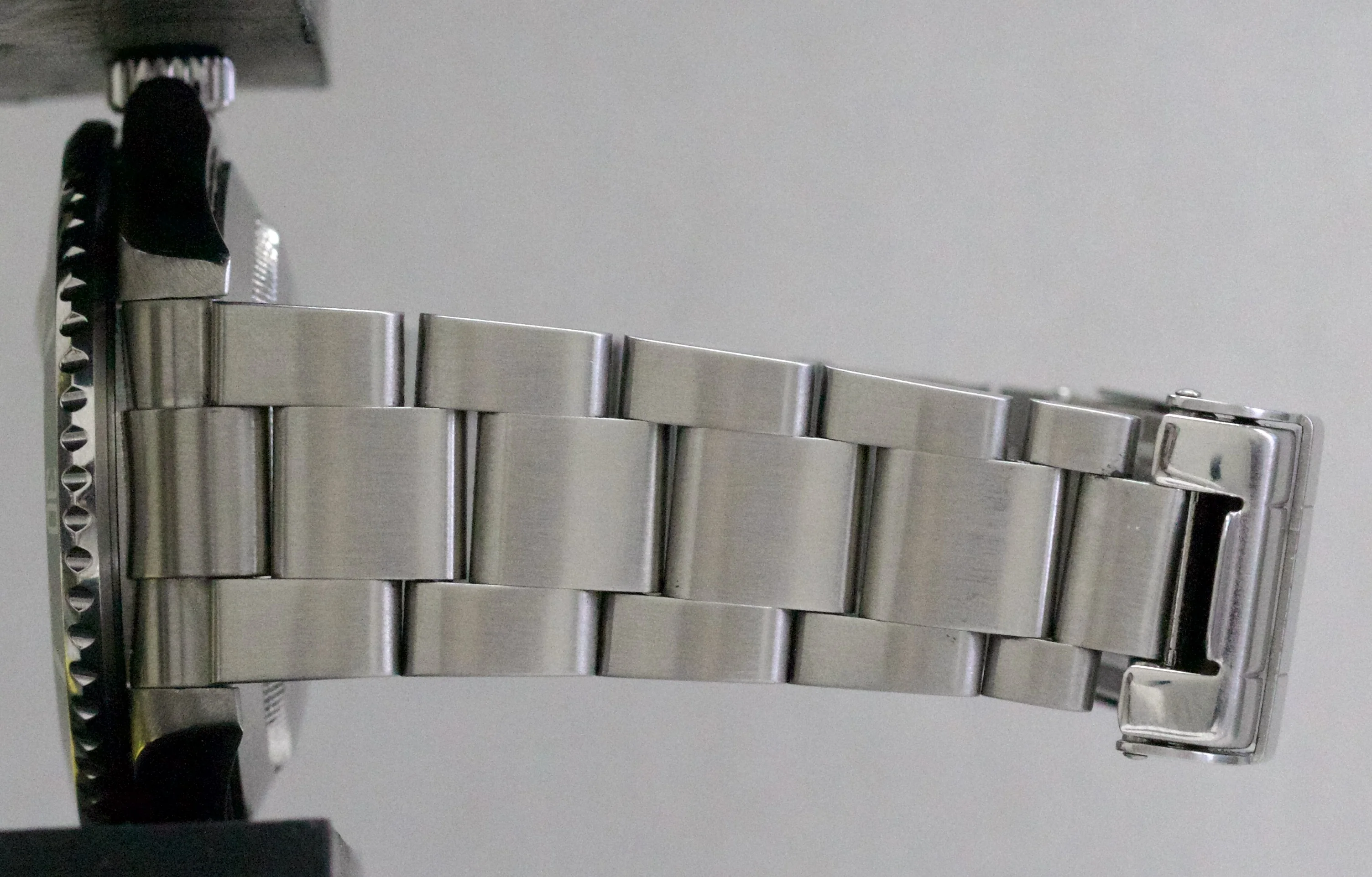 Rolex Submariner Date BLACK Stainless Steel GREEN No-Holes 40mm Watch 16610 LN - Image 8