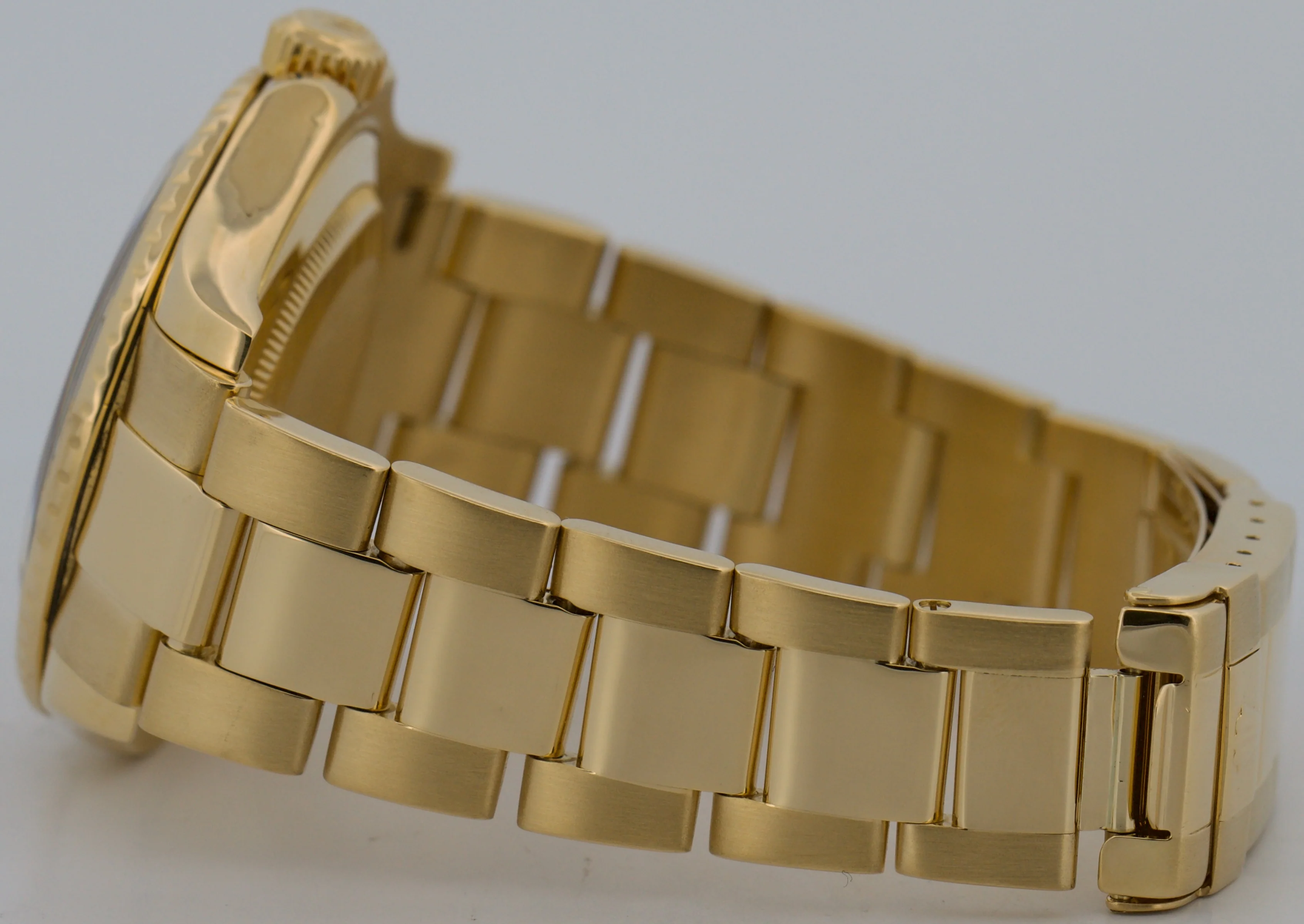 Rolex Yacht-Master 40mm CHAMPAGNE 18K Yellow Gold NO-HOLES Automatic Watch 16628 - Image 7