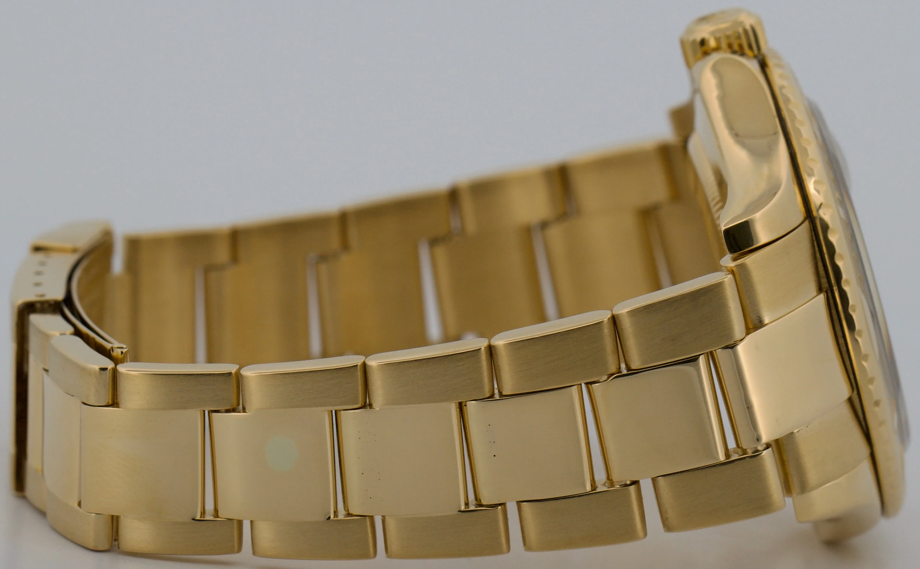 Rolex Yacht-Master 40mm CHAMPAGNE 18K Yellow Gold NO-HOLES Automatic Watch 16628 - Image 8