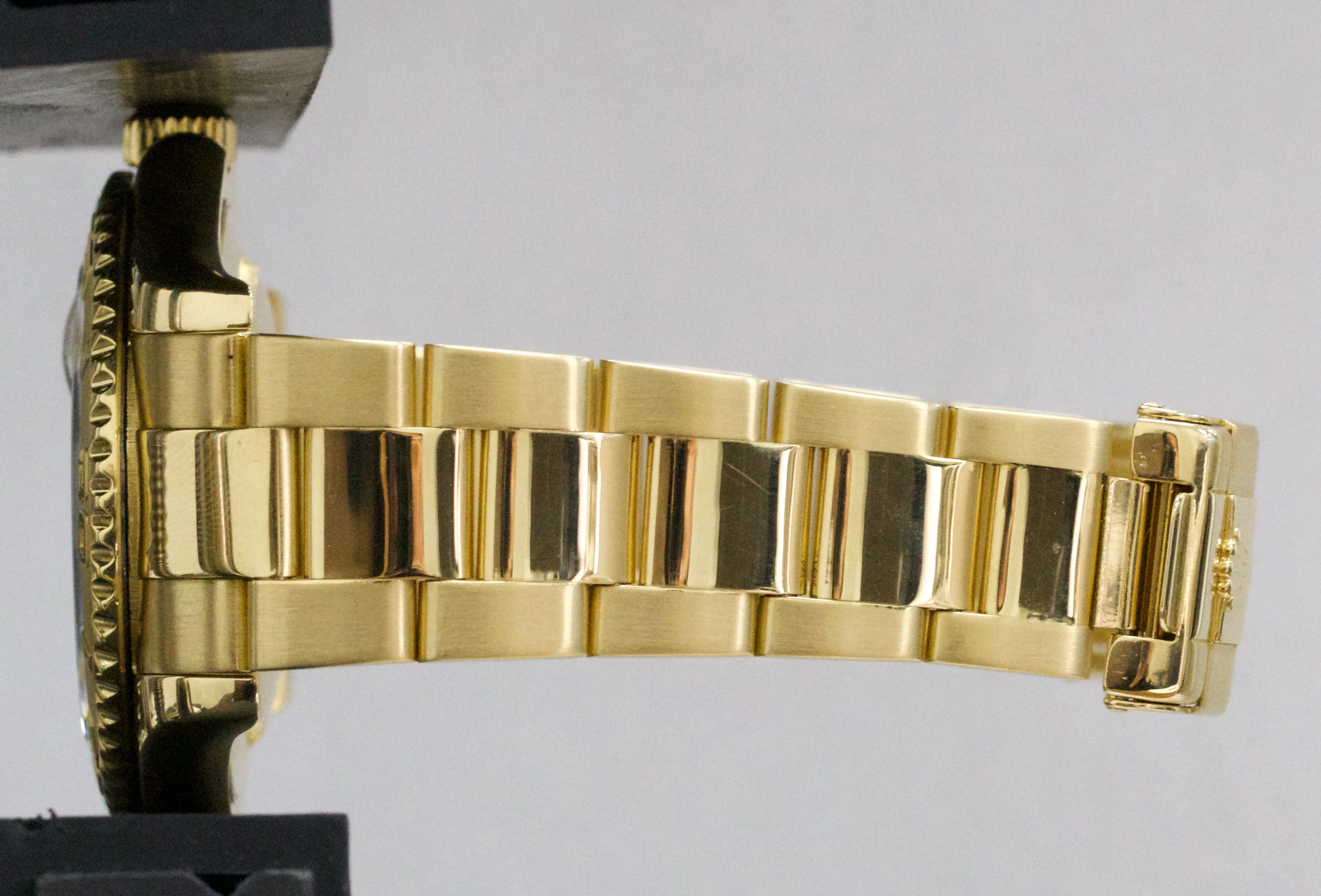 Rolex Yacht-Master 40mm WHITE 18K Yellow Gold NO-HOLES Automatic Oyster 16628 - Image 9
