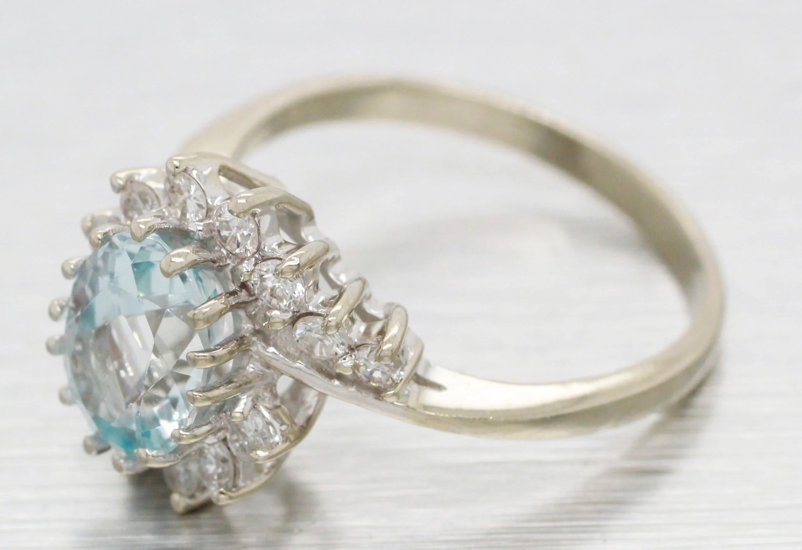 Vintage 1.15ct Aquamarine & Diamond Cocktail Ring - 14k White Gold Split Shank - Image 4