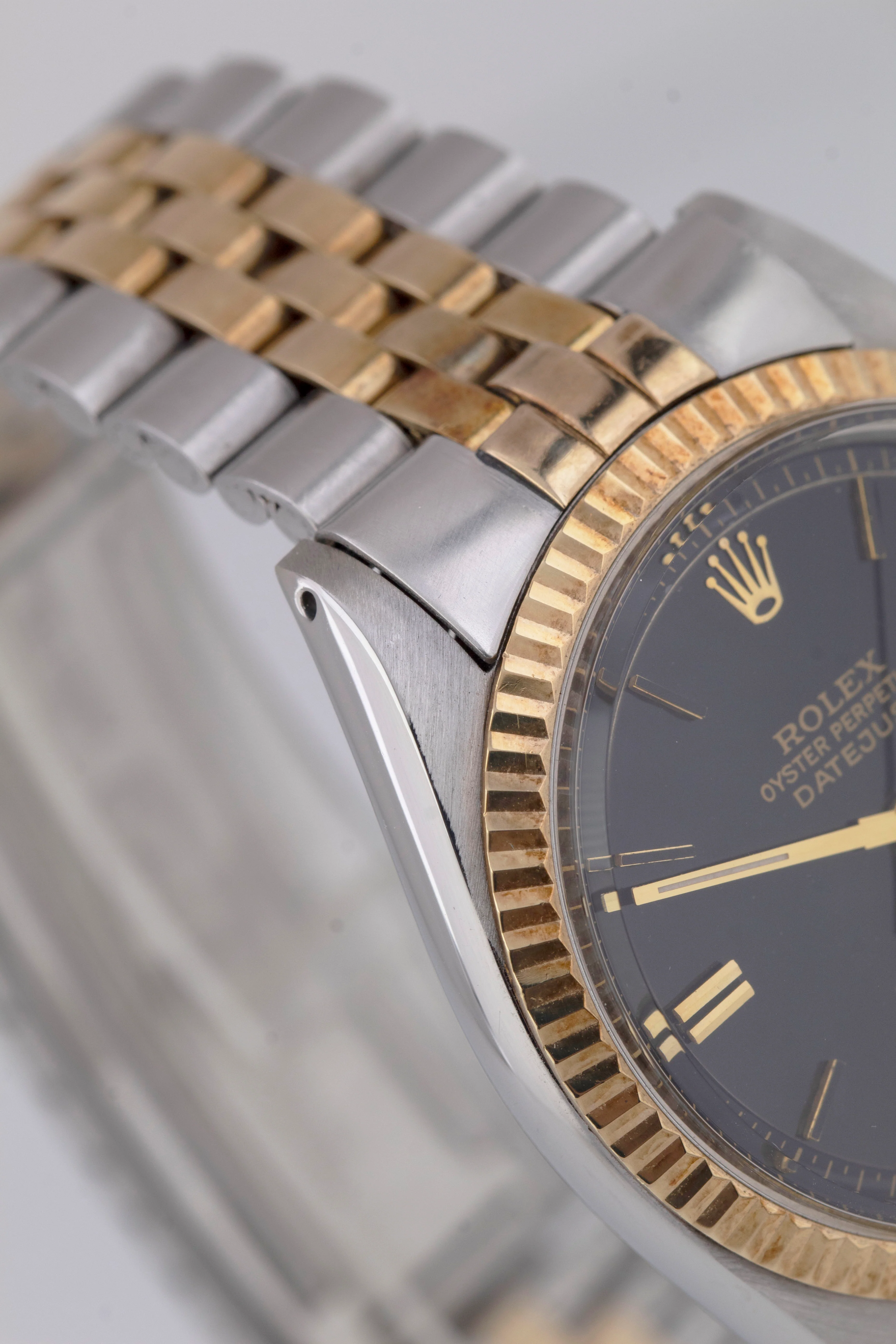 TOP CONDITION 1971 Rolex DateJust 36mm Black 14K Gold Two-Tone Steel Watch 1601 - Image 5