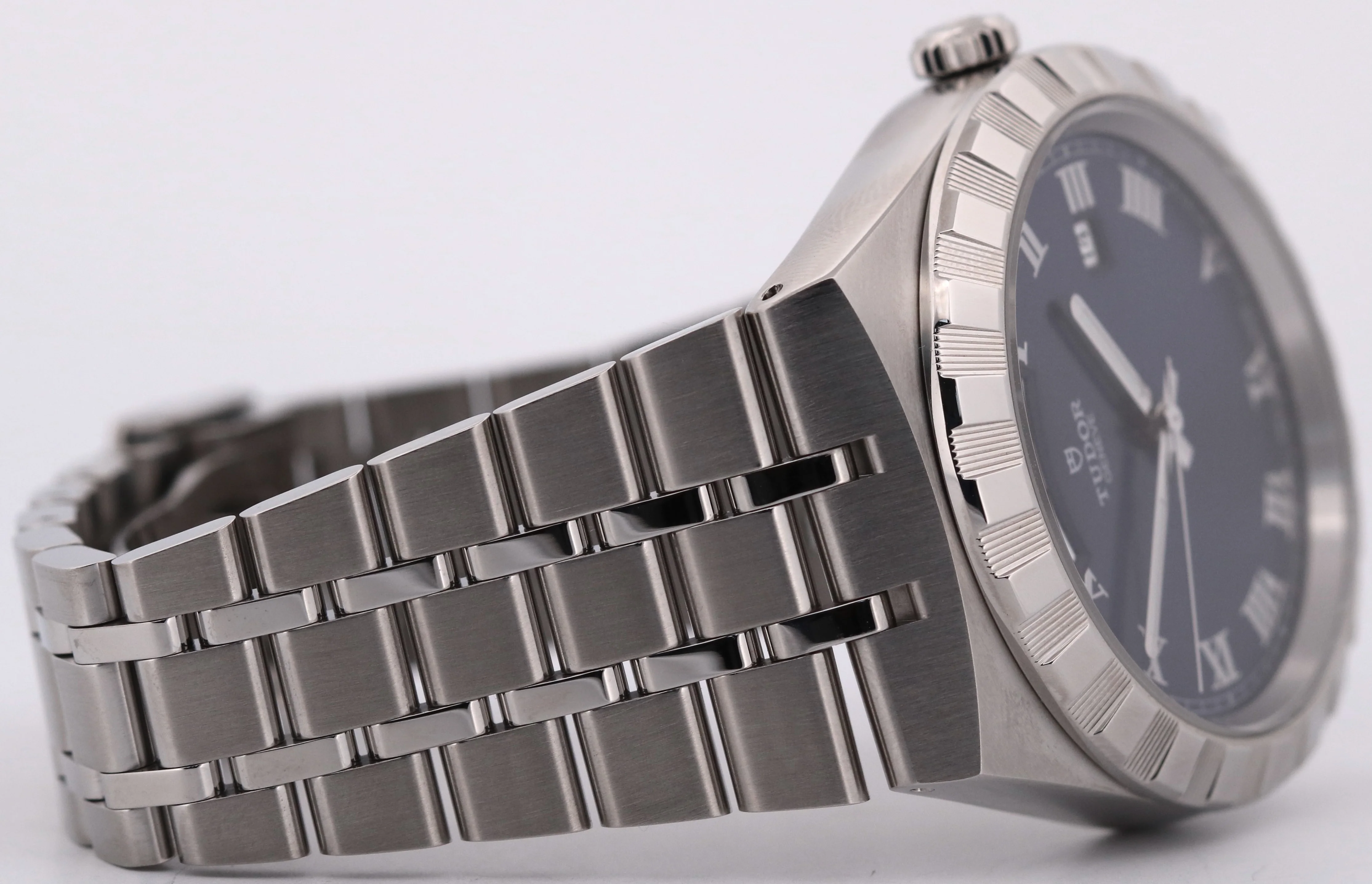 Tudor Royal 41mm BLUE ROMAN Stainless Steel Day-Date 28600 Automatic Watch BOX - Image 8