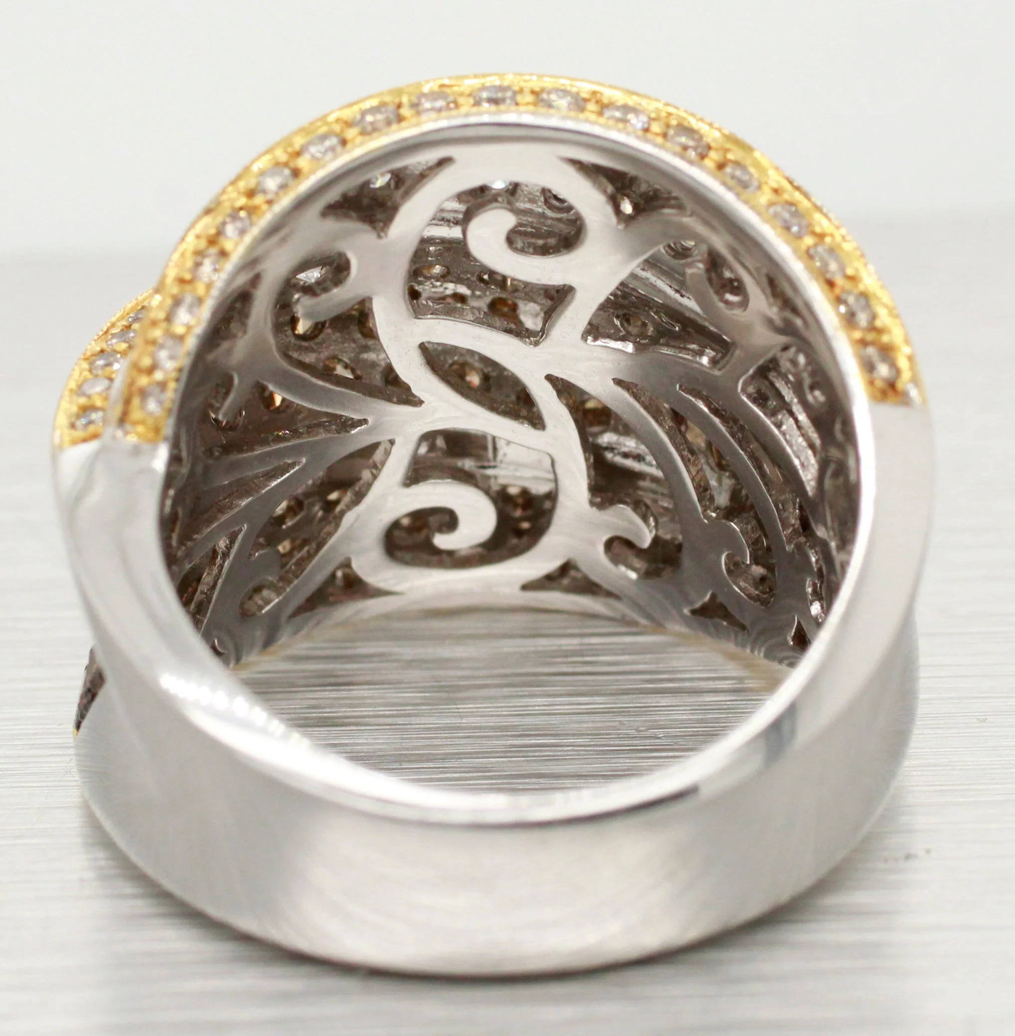 Modern Two-Tone Brown Champagne & White Diamond Cocktail Ring - 18k Yellow/White Gold Band - Image 6