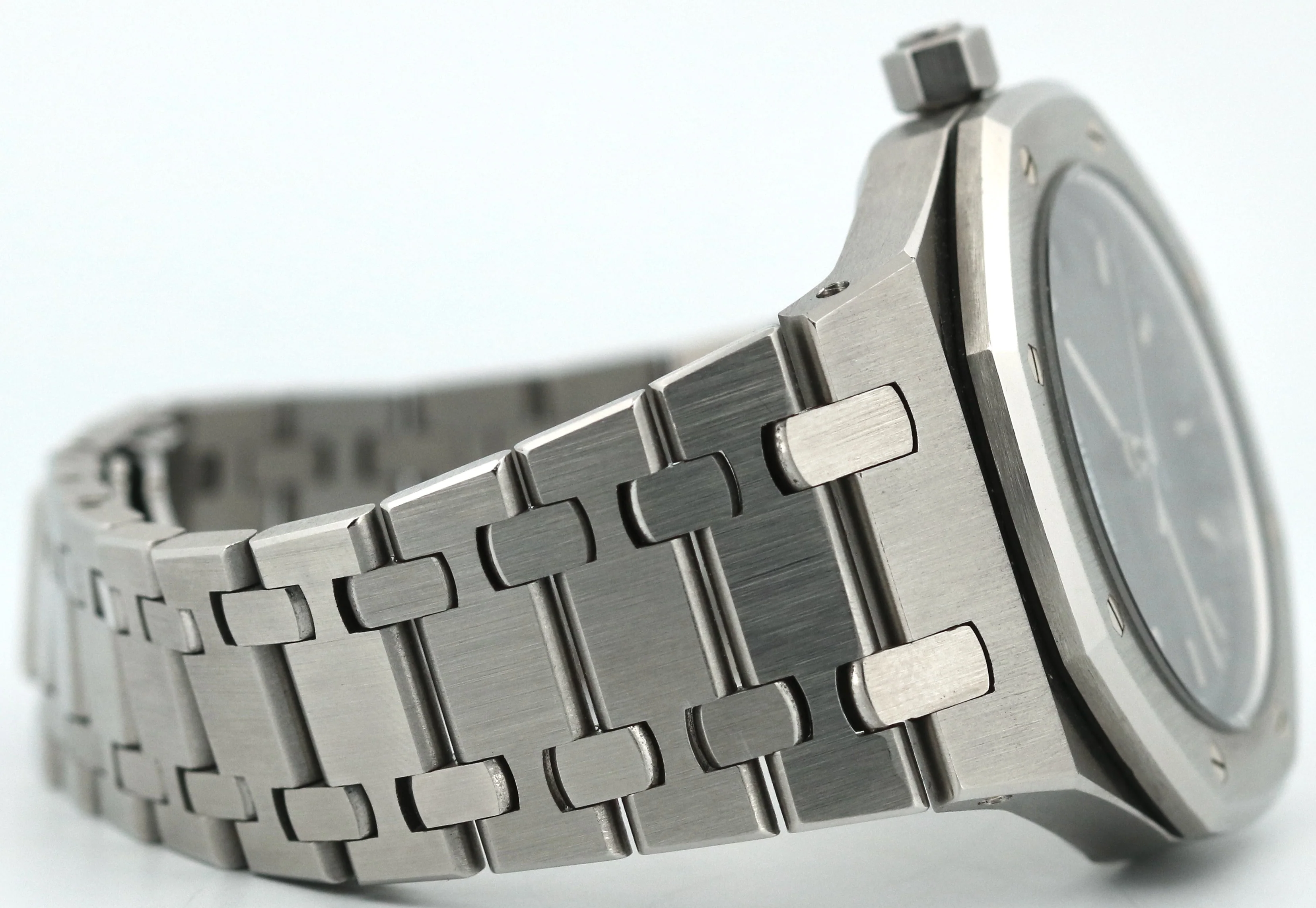 UNPOLISHED Audemars Piguet Royal Oak BLUE Steel 36mm Watch 14790ST.OO.0789ST.08 - Image 8