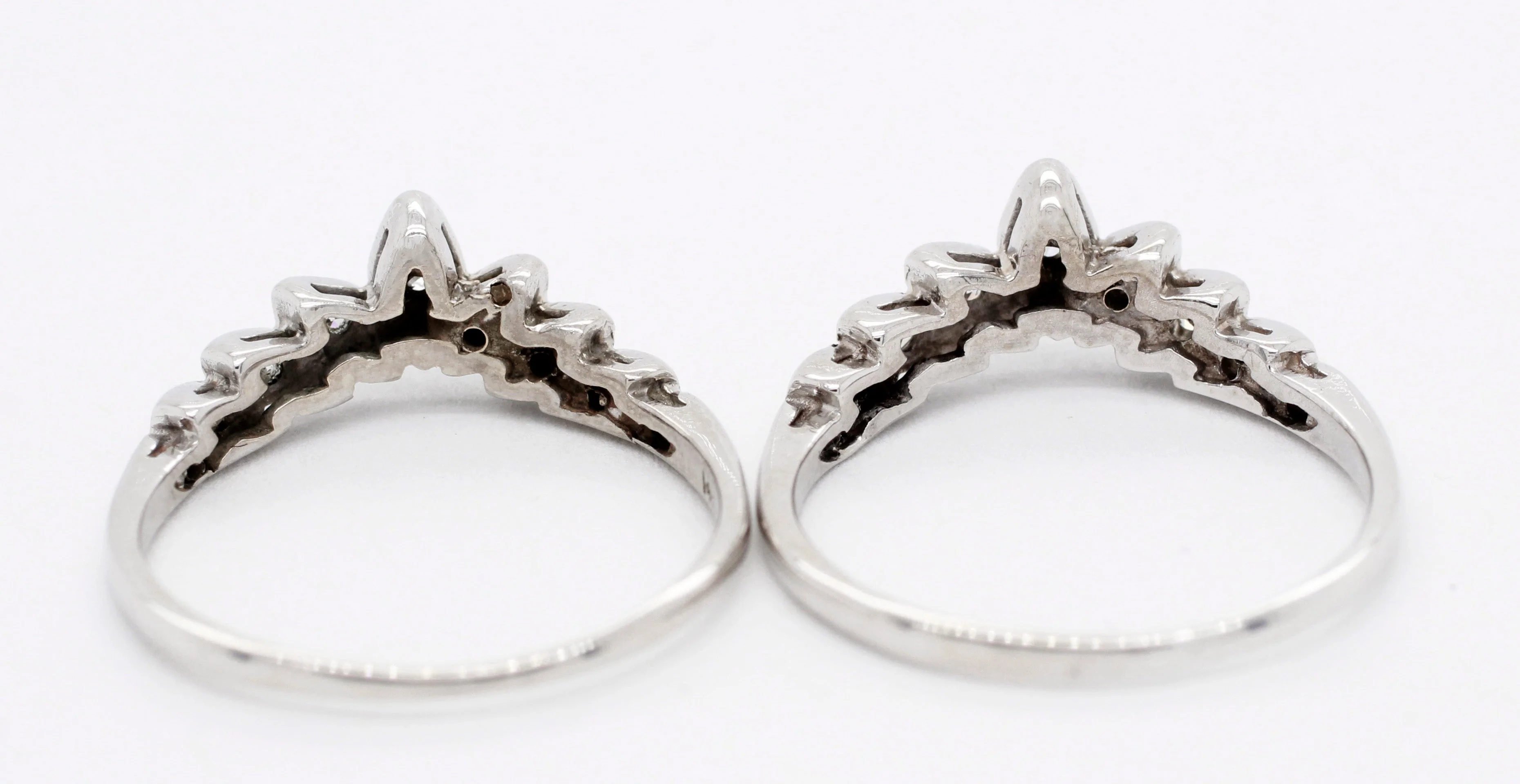 Vintage 0.50ctw Diamond Chevron Rings Stack of Two - 14k White Gold | Size 7.25 - Image 5