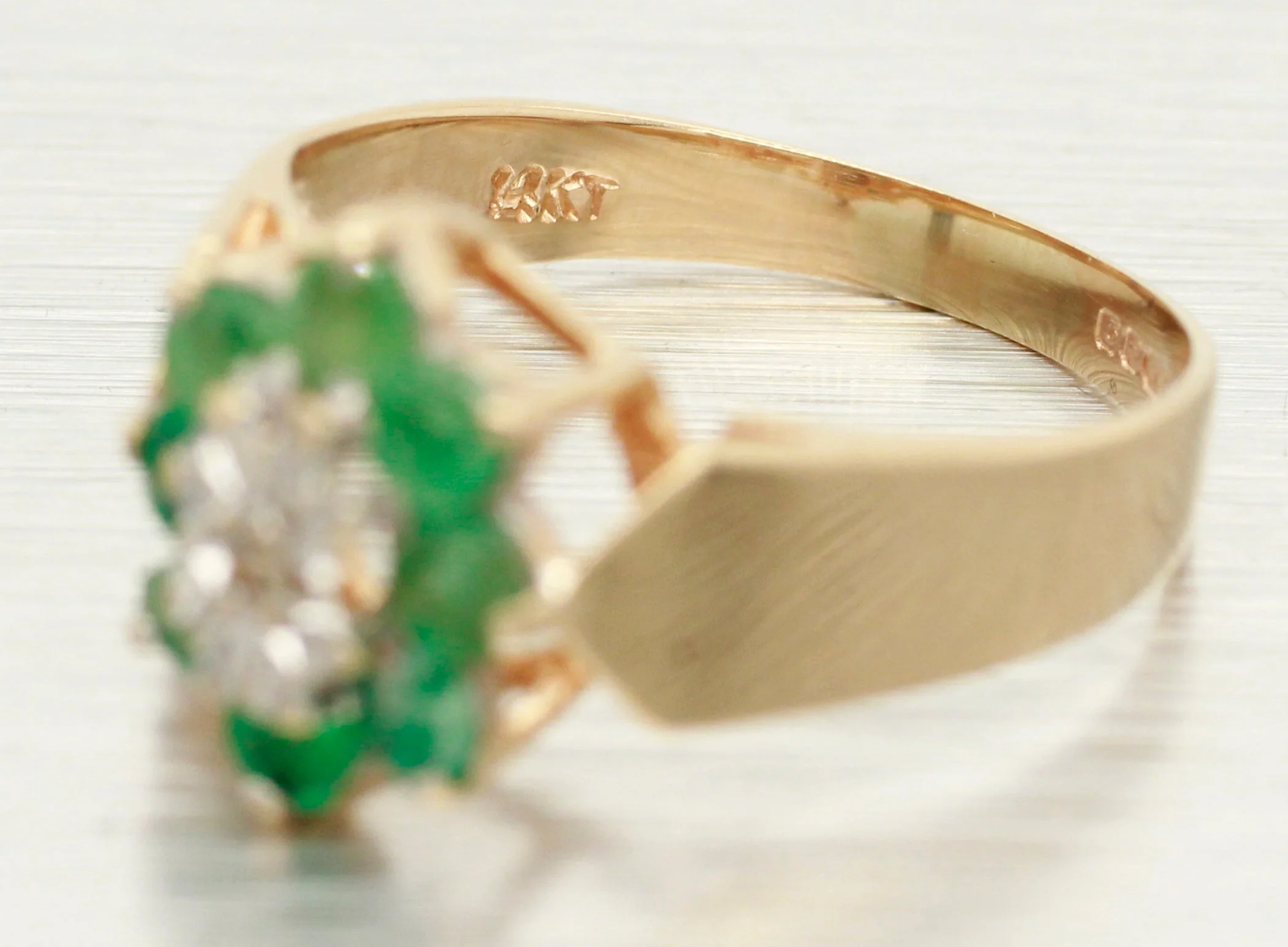 Vintage 0.80ctw Cluster Diamond & Emerald Ring - 14k Yellow Gold Band - Size 7 - Image 5