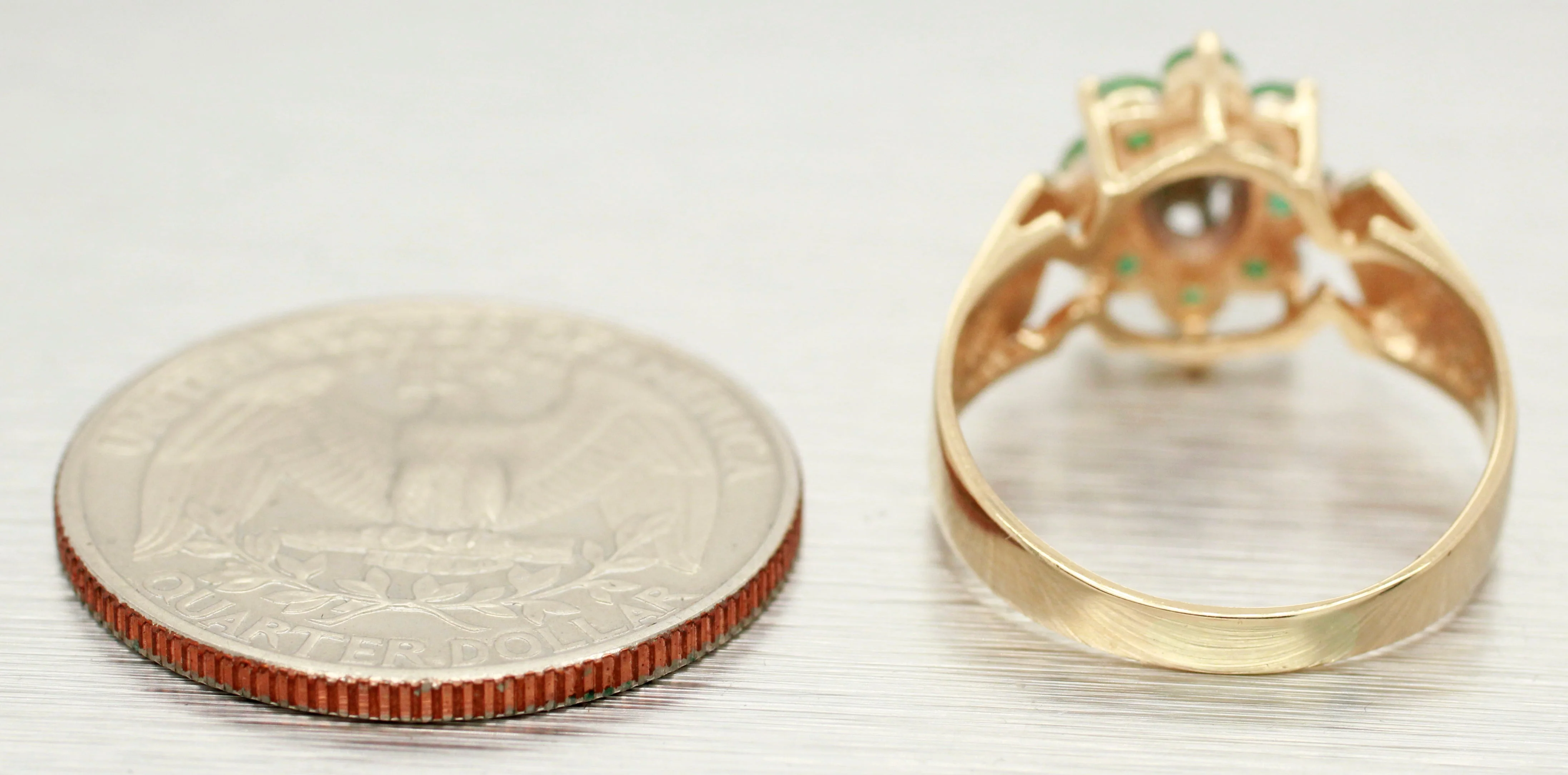Vintage 0.80ctw Cluster Diamond & Emerald Ring - 14k Yellow Gold Band - Size 7 - Image 7