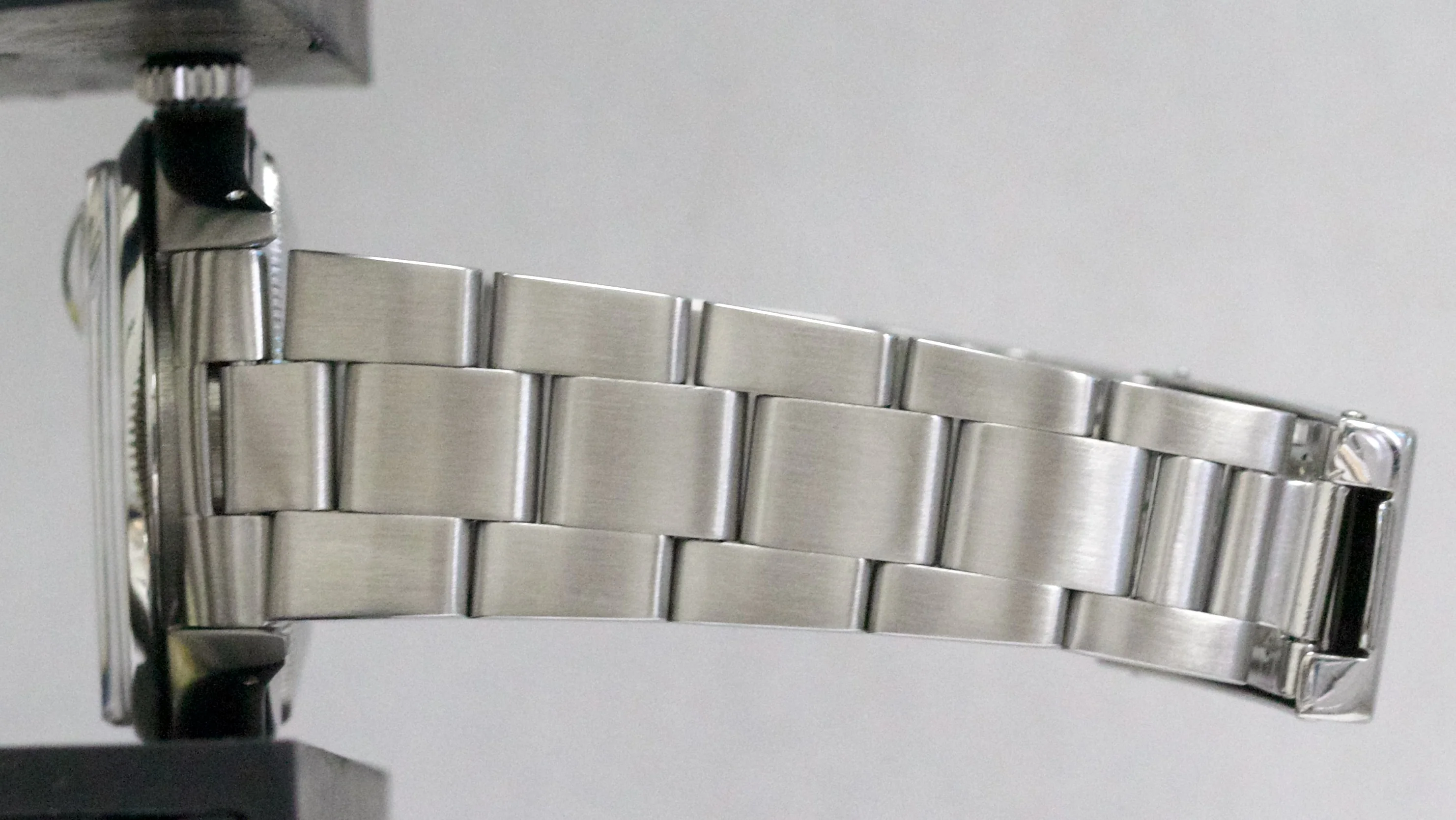 VINTAGE 1975 Rolex Oyster Perpetual Date SILVER Stainless Steel Oyster 34mm 1500 - Image 9
