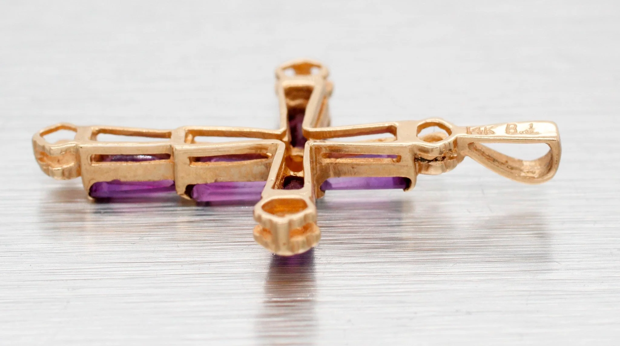 Vintage 1ctw Purple Amethyst Cross Pendant - 14k Yellow Gold Scalloped Edges - Image 3