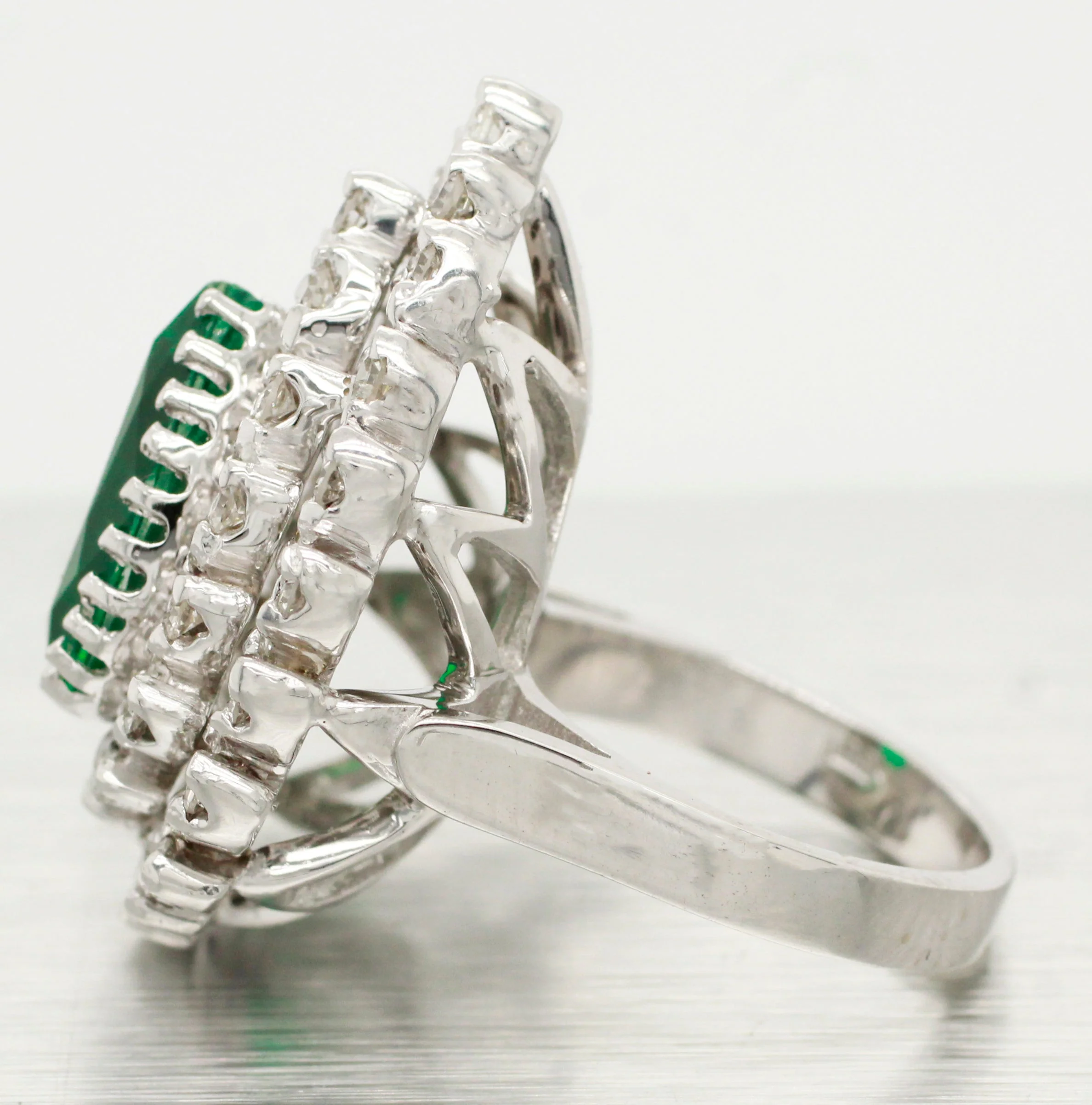 Vintage 2ct Lab-Created Emerald Pear Cut Engagement Ring - 14k White Gold - Image 4