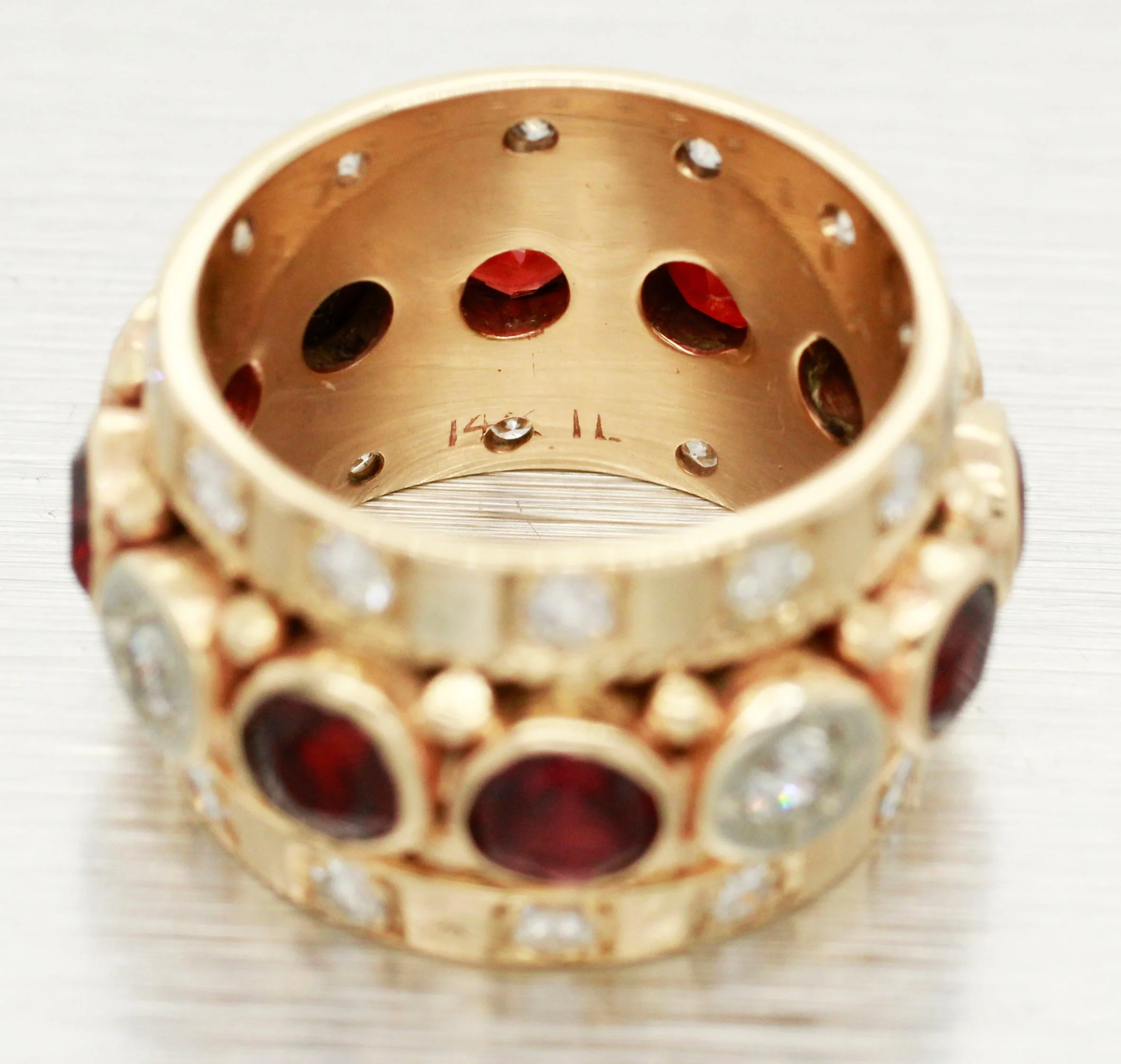 Vintage 2.00ctw Garnet & Diamond Ring - 14k Yellow Gold Milgrain Band - Image 3