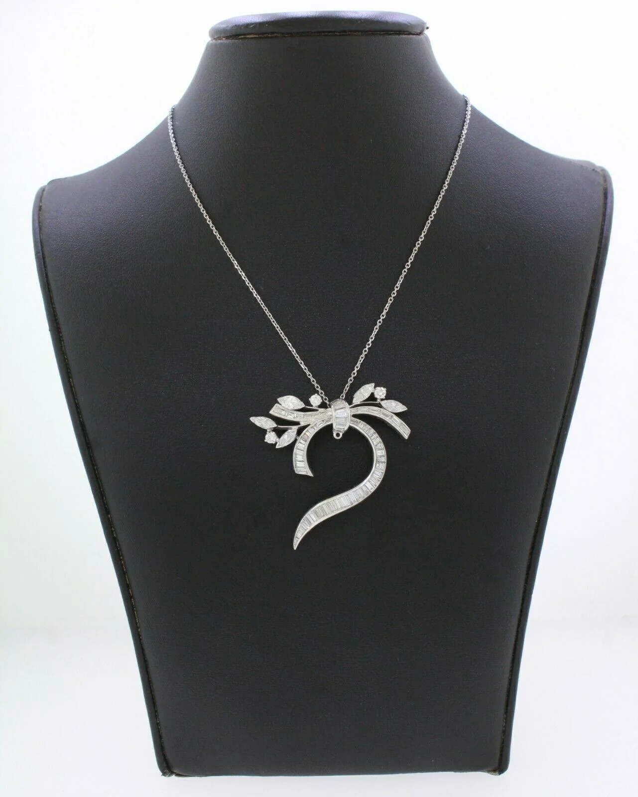 Vintage 3ctw Diamond Swirl Leaf Pendant - 16" Necklace - 14k White Gold - Image 6