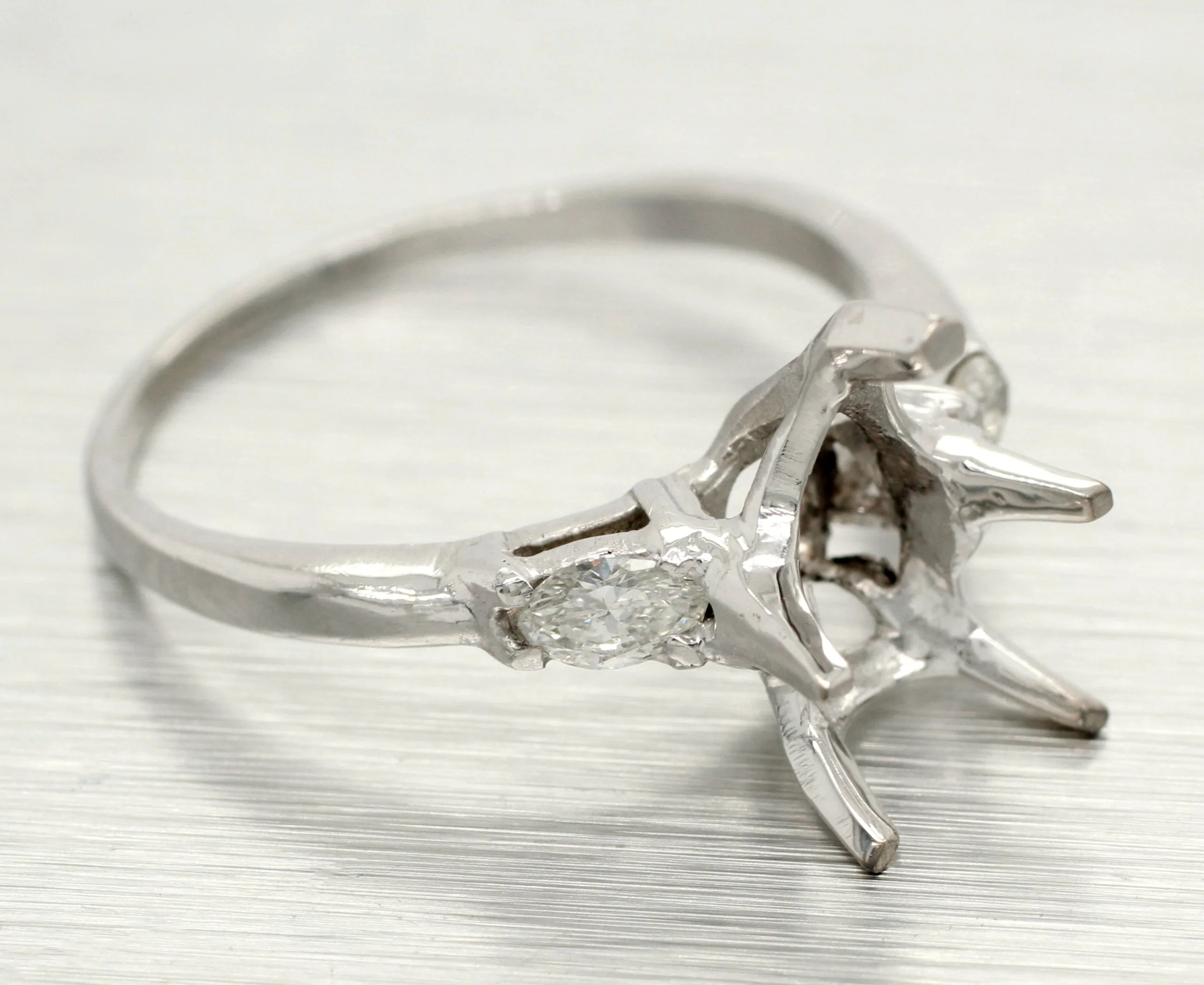 Vintage 1.75ct Pear Cut Engagement Ring Mounting - Platinum w/ 0.35ctw Diamonds - Image 3