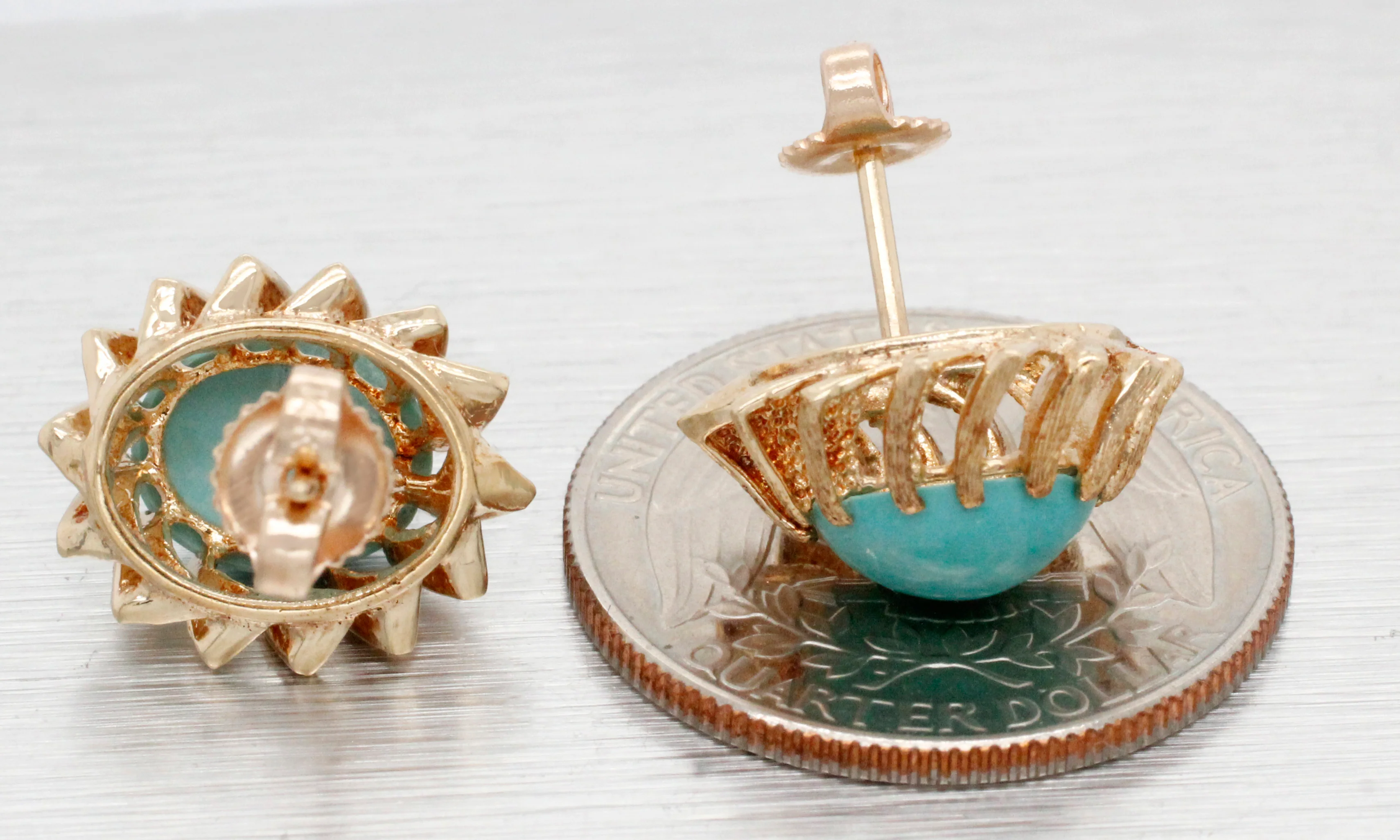 Vintage Turquoise Cabochon Stud Earrings - 14k Yellow Gold - Image 4