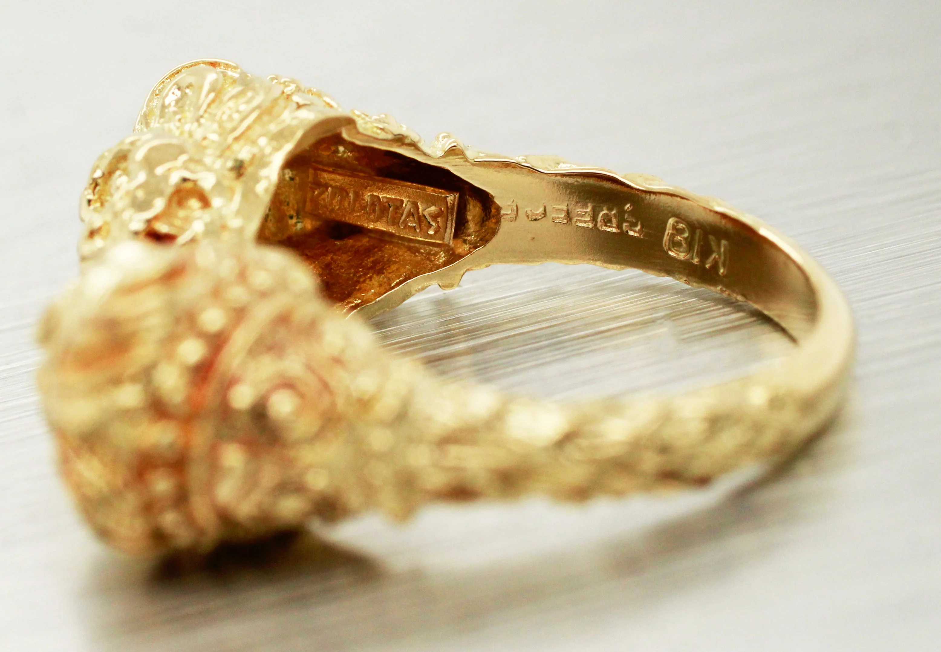 Zolotas Heritage Double Lion Head Ring - Solid 18k Yellow Gold - Size 5.50 - Image 5